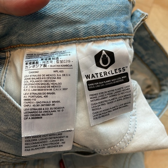 Levi’s Wedgie Button Fly Cutoff Denim Shorts Size 26 - Picture 6 of 10